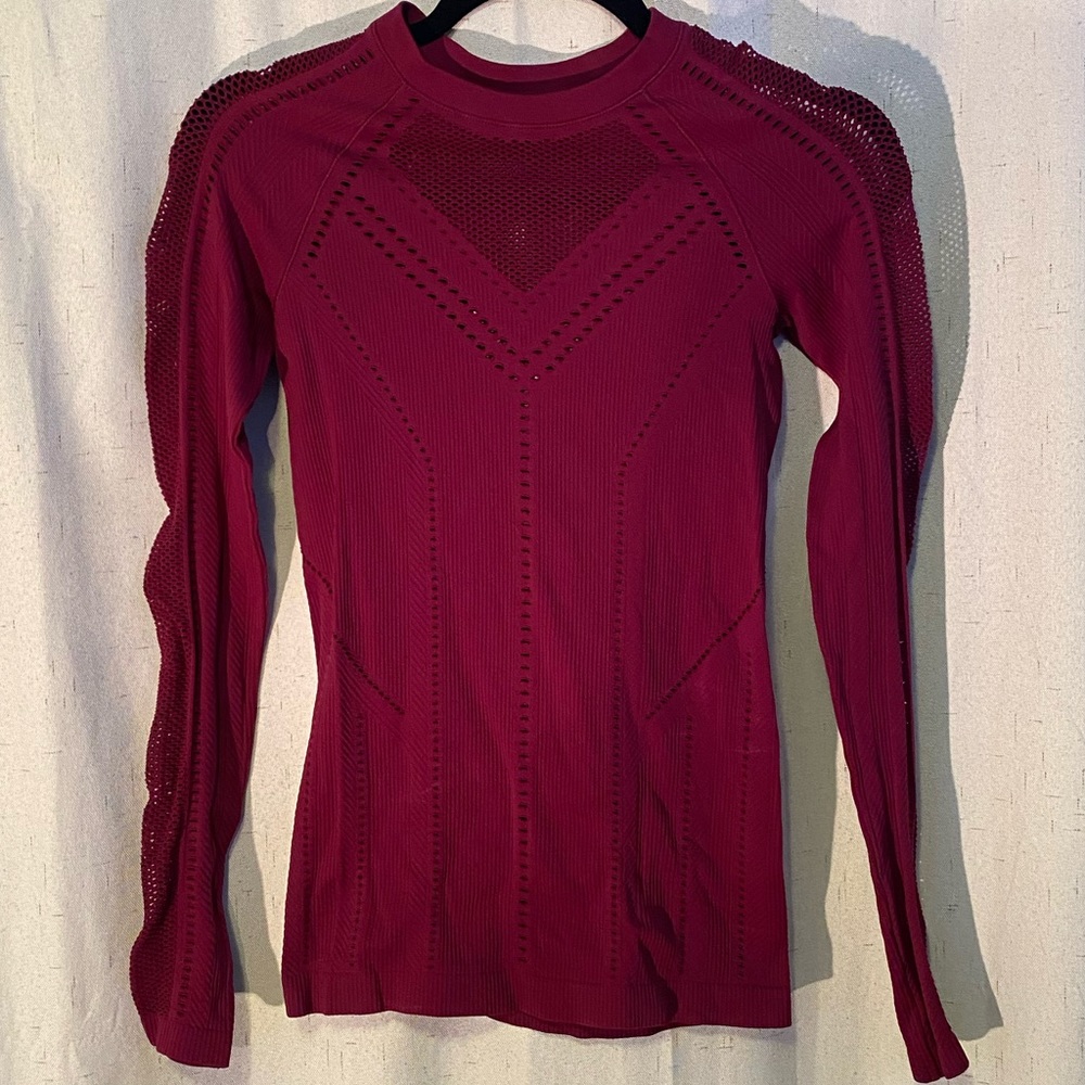 Athleta Long Sleeve Oxygen Top, Mulberry, Size XSmall EUC